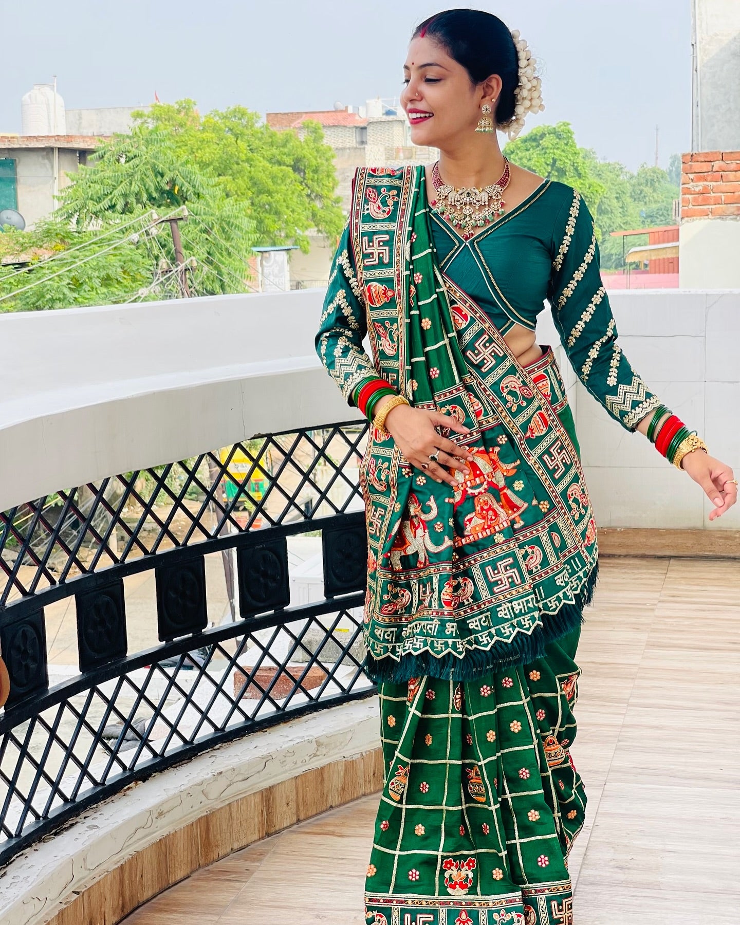 Emerald Green "Sada Saubhagyavati" Soft Silk Saree with Royal Doli Pallu