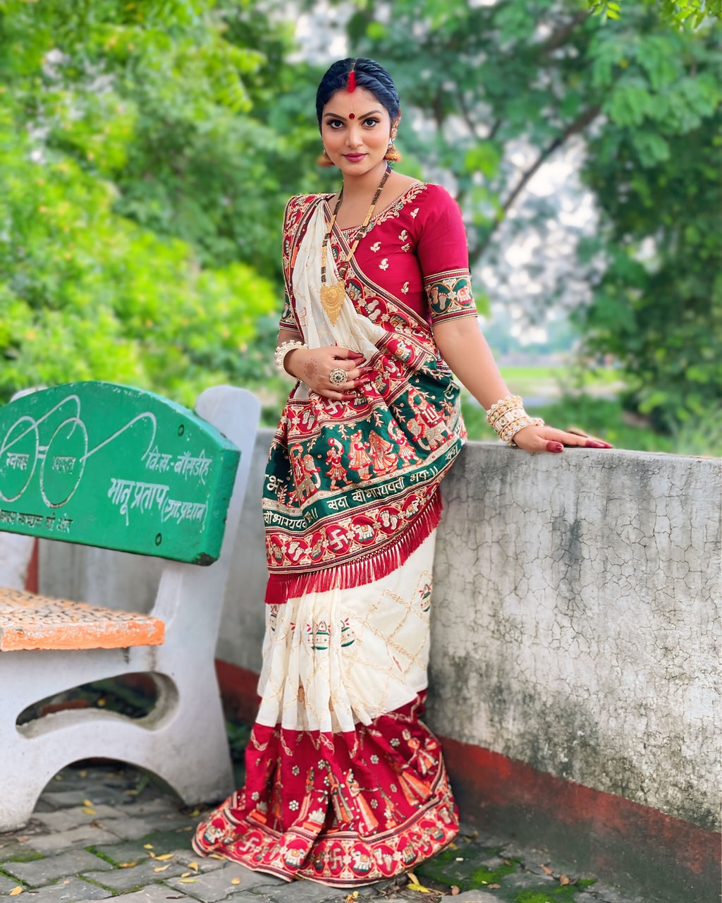 Off White Maroon & Green Traditional Premium Wedding Panetar Patola Saree – Shubh Laabh 2