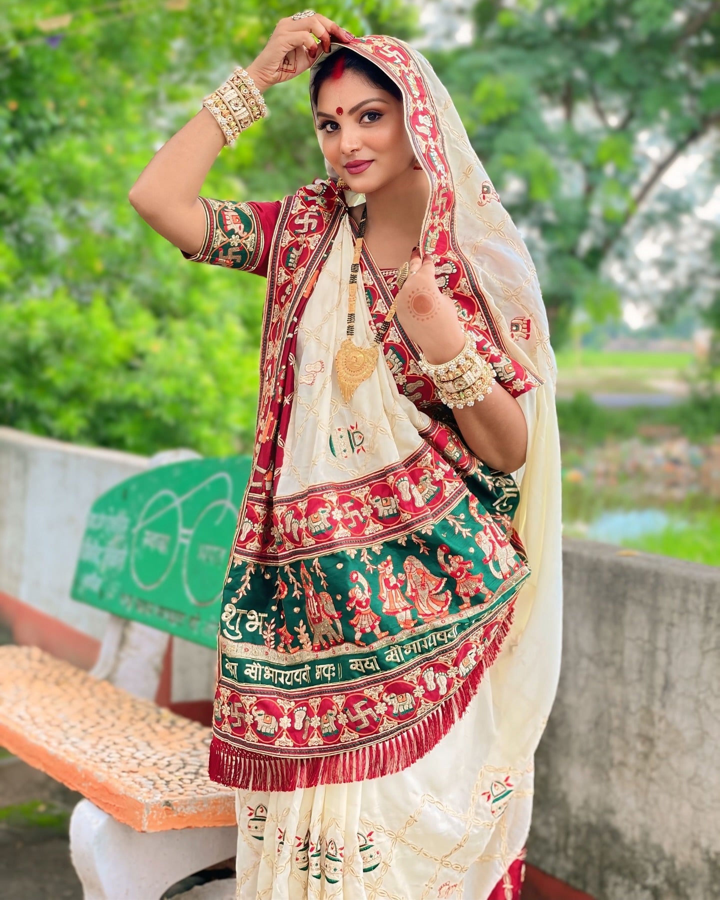 Off White Maroon & Green Traditional Premium Wedding Panetar Patola Saree – Shubh Laabh 2