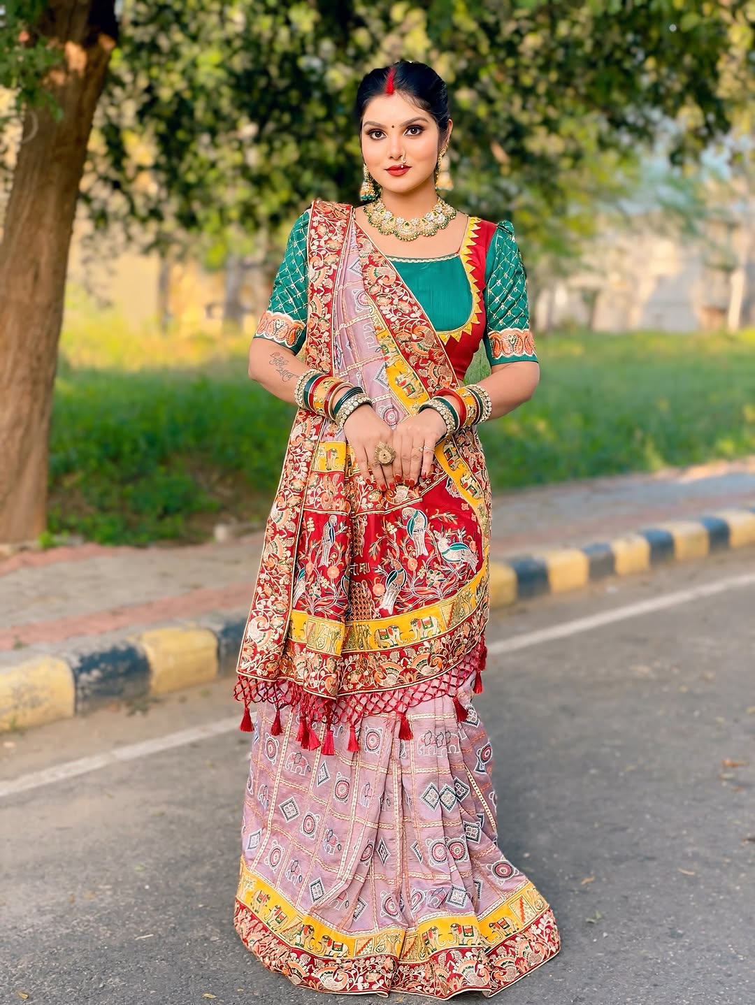 Kusum Lavender Soft Silk Sada Saubhagyavati Bhava Wedding Patola Saree