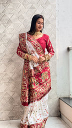 Classic White & Maroon Panetar Silk Saree with Royal Doli Pallu – Saubhagyavati Bhava Edition