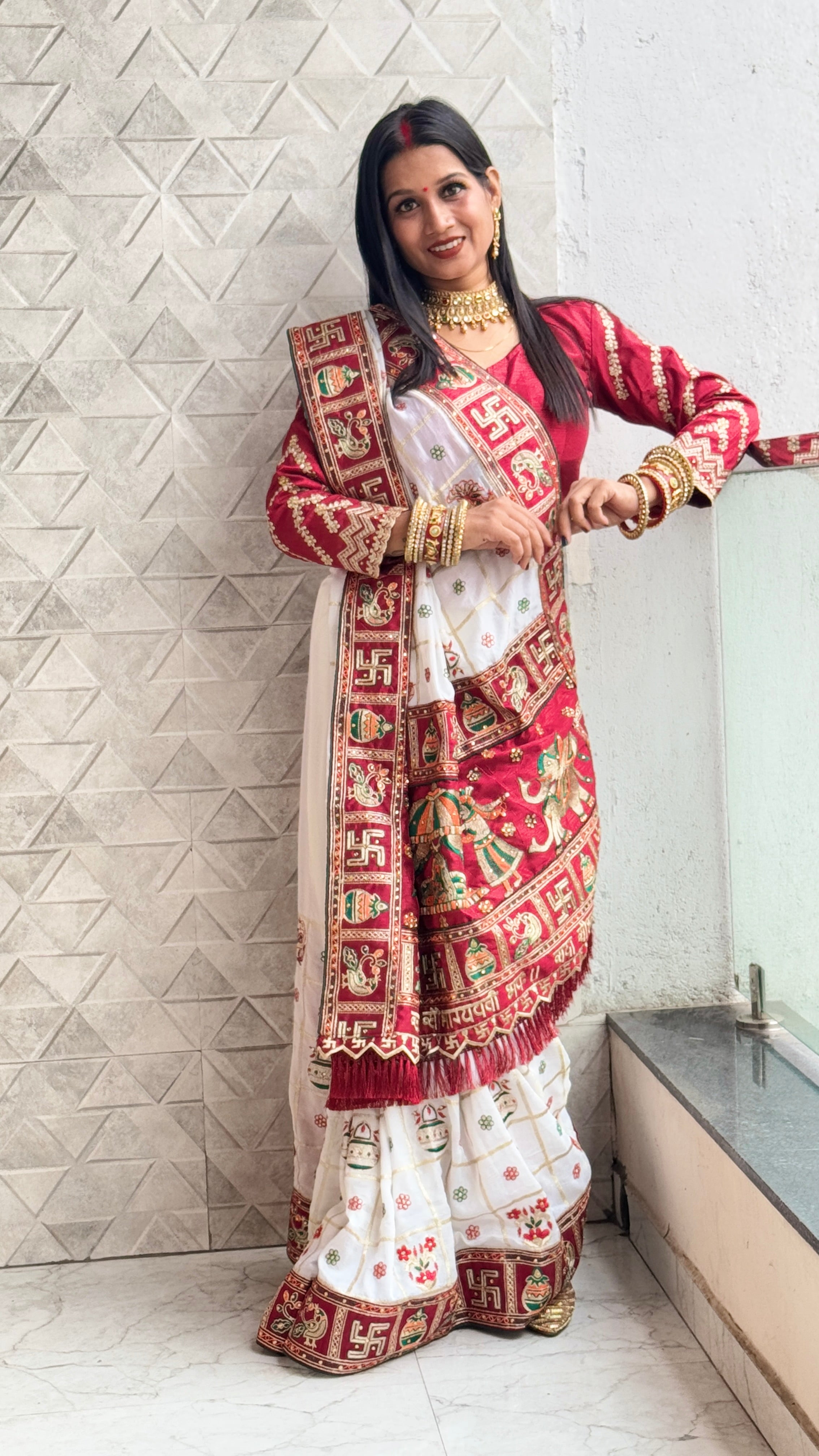 Classic White & Maroon Panetar Silk Saree with Royal Doli Pallu – Saubhagyavati Bhava Edition