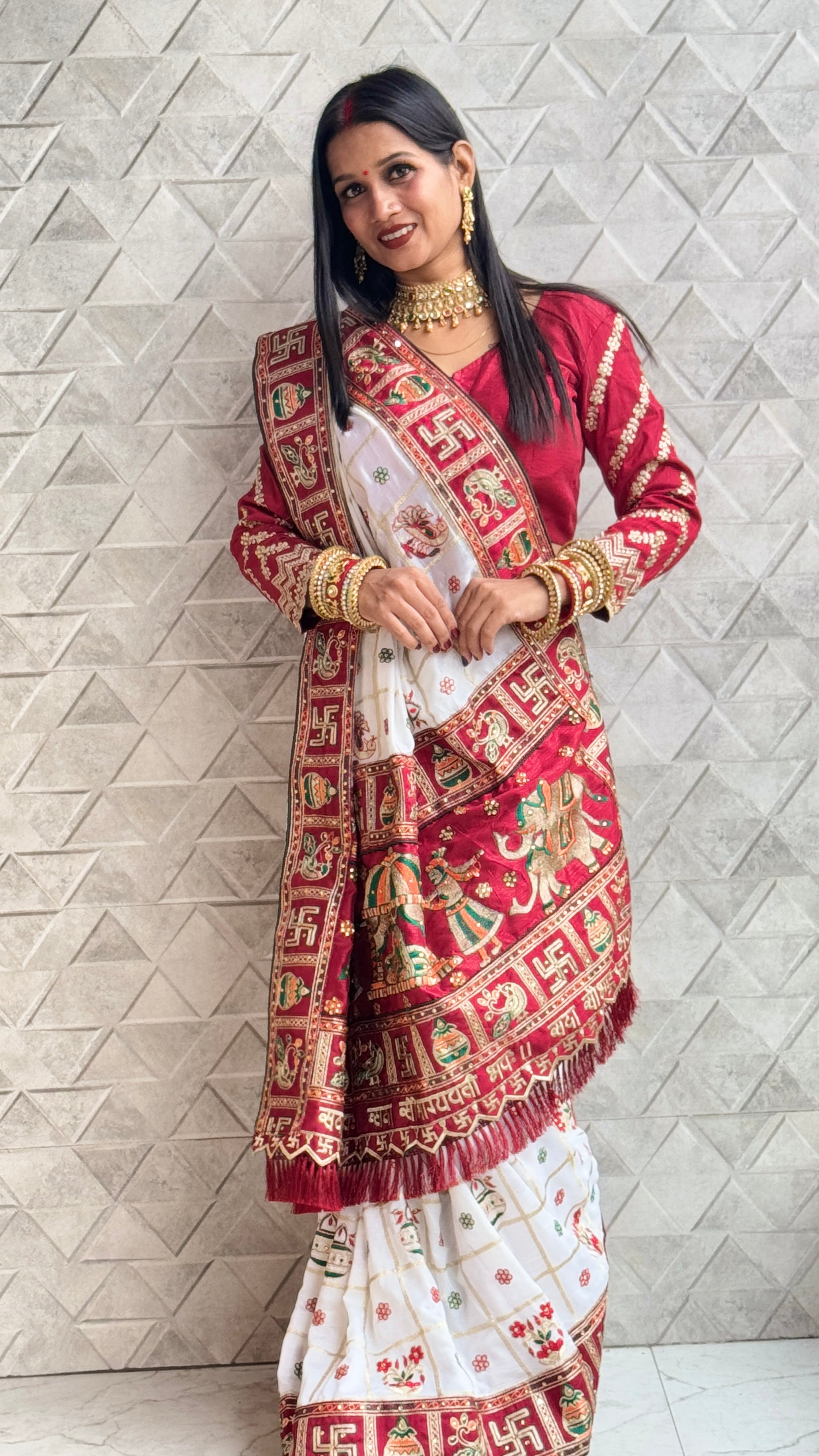 Classic White & Maroon Panetar Silk Saree with Royal Doli Pallu – Saubhagyavati Bhava Edition