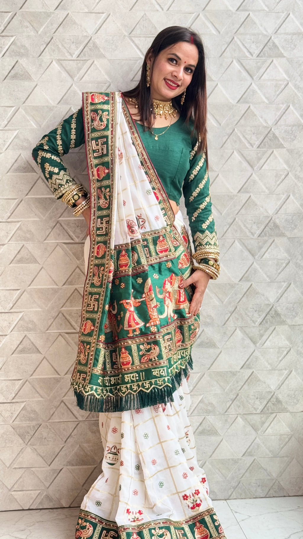 White & Green Panetar Patola Silk Saree with Royal Doli Pallu – Saubhagyavati Bhava Edition