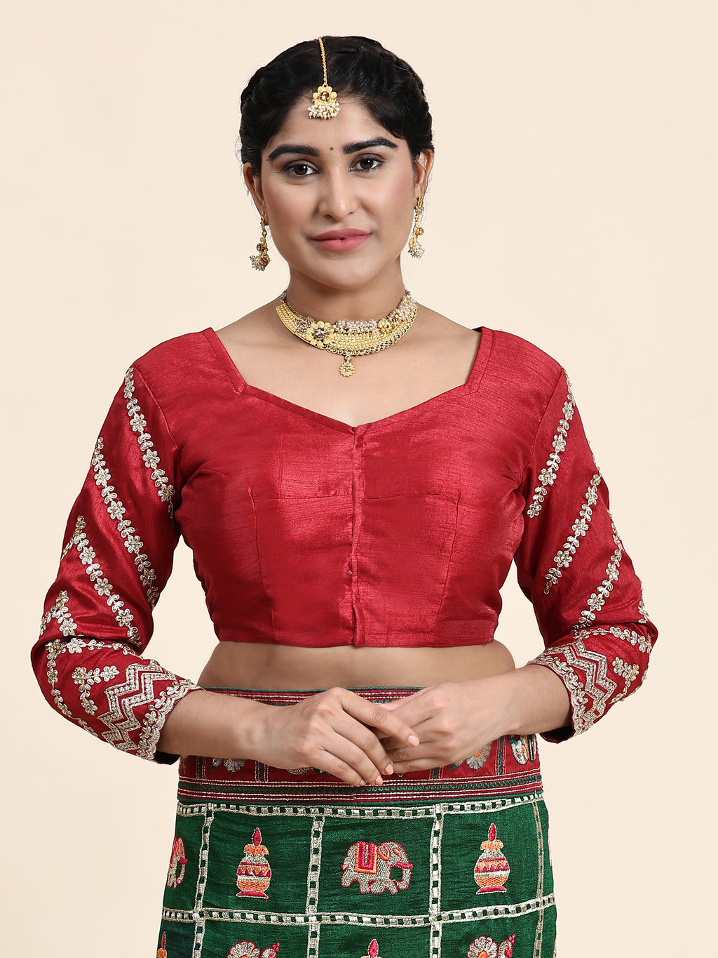 KAIRA-136 Royal Green & Maroon Silk Blend Saree with Traditional Patola Motifs and Heavy Embroidered Pallu