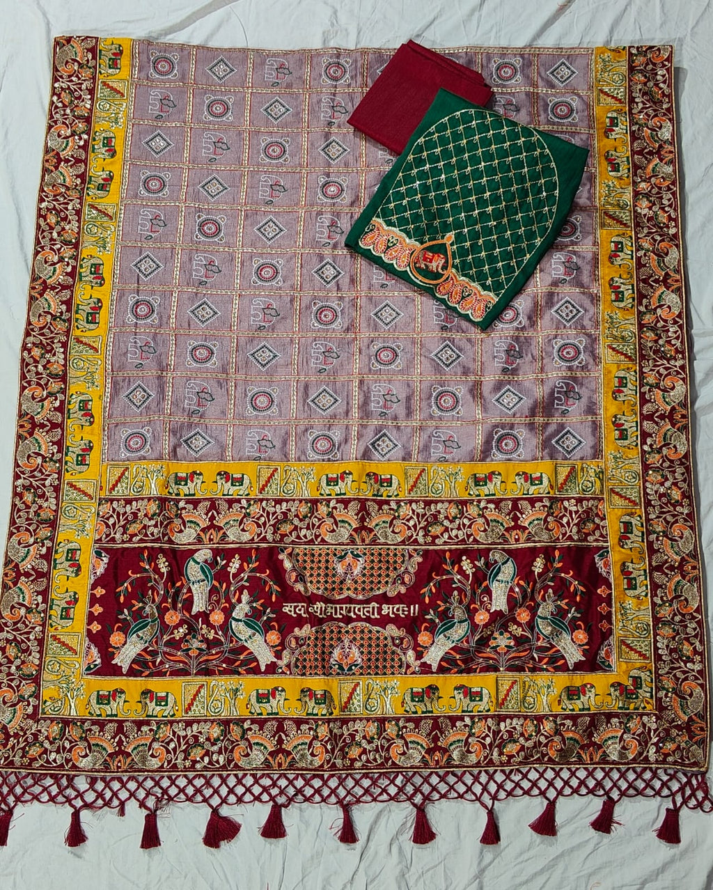 Kusum Lavender Soft Silk Sada Saubhagyavati Bhava Wedding Patola Saree